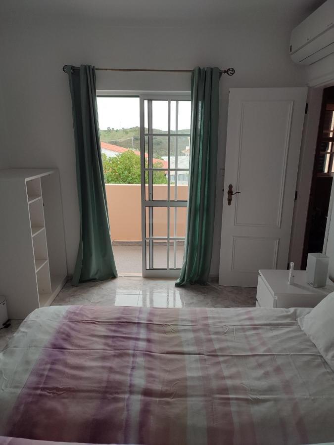 Guesthouse Monte Francisco Baanswy - 3 Quartos - Piscina Privada Кастро Марим Екстериор снимка
